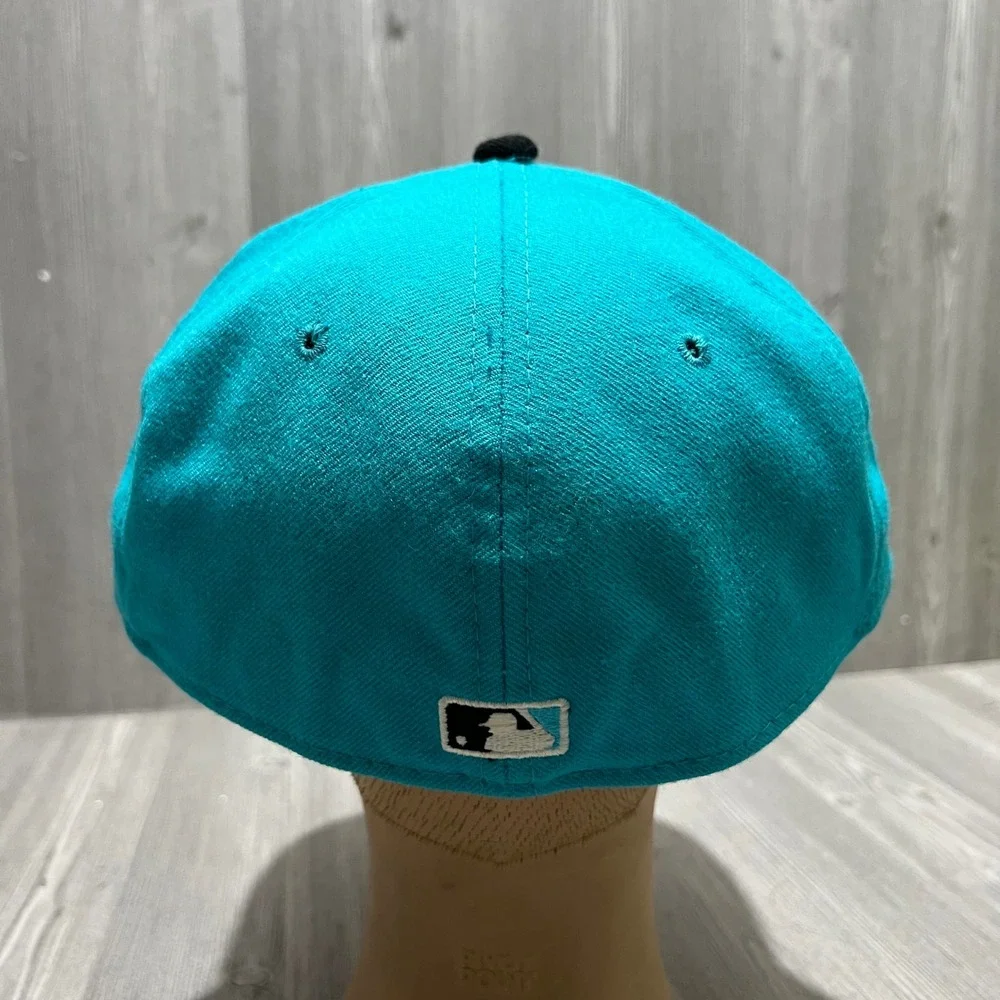 VTG Florida Marlins Sports Specialties Script Wool Fitted Hat 7‎ 3/8 Teal/Black